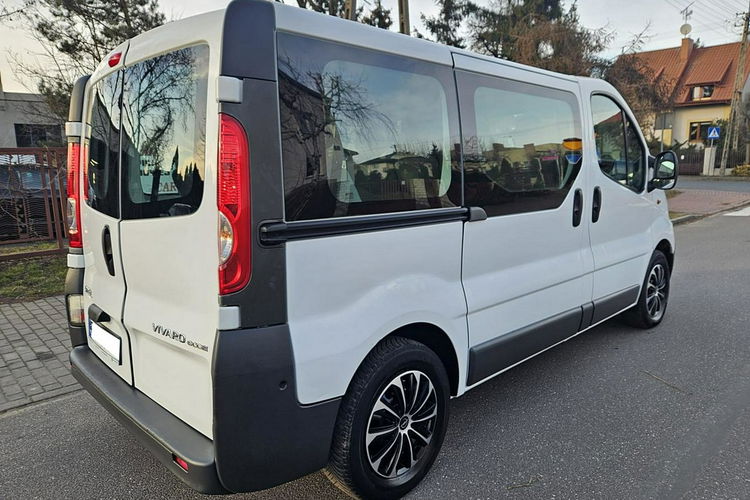 Opel Vivaro Pack klim 9 miejsc zdjęcie 2