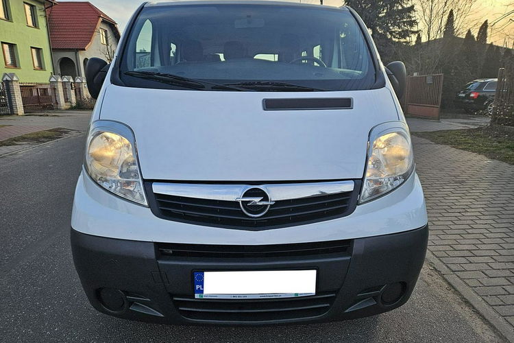 Opel Vivaro Pack klim 9 miejsc zdjęcie 21