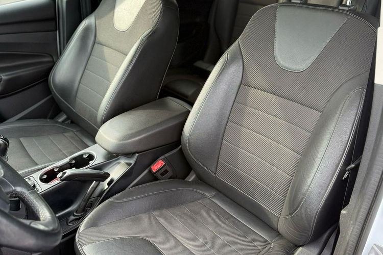 Ford Kuga 5 LAT jeden właścic Panorama Aut Klima 2x Kpl Kół Gwarancja zdjęcie 6