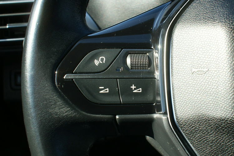 Peugeot 3008 zdjęcie 18