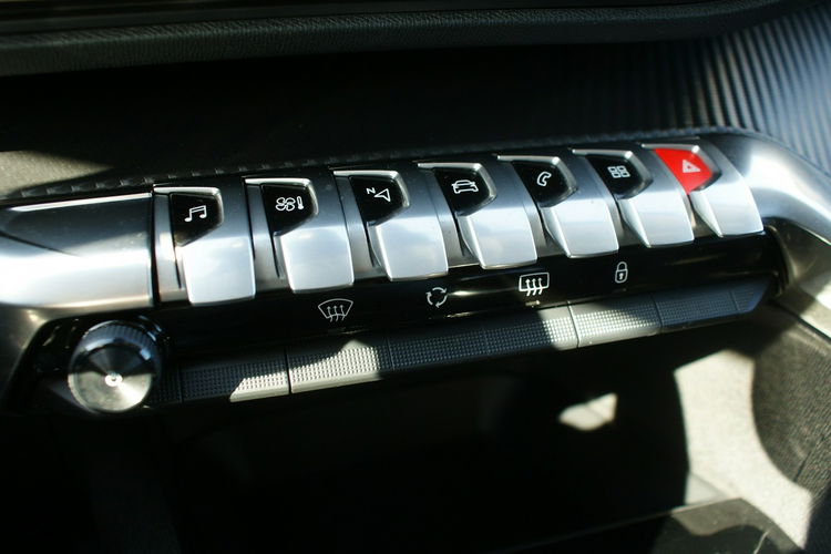 Peugeot 3008 zdjęcie 23