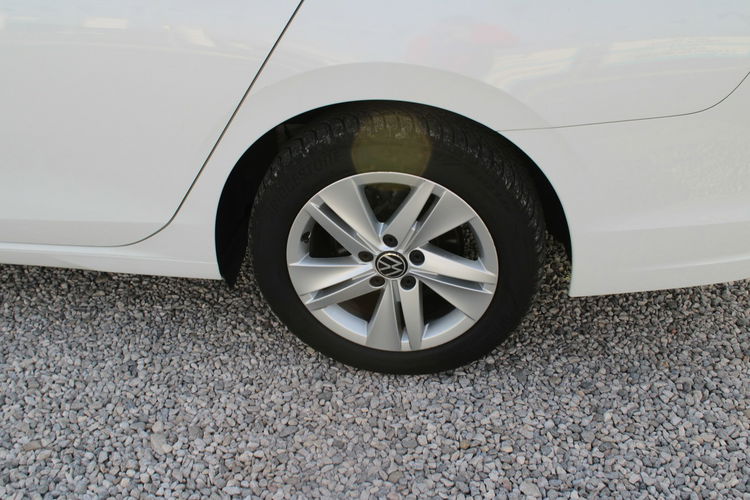 Volkswagen Golf LIFE Virtual F-vat Salon Polska Gwarancja zdjęcie 9