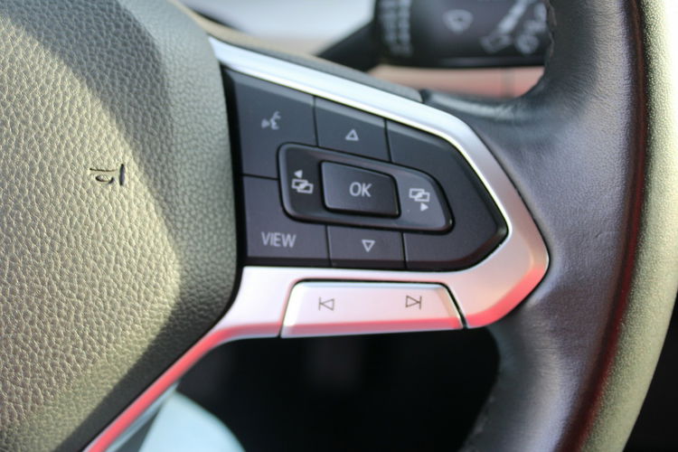 Volkswagen Golf LIFE Virtual F-vat Salon Polska Gwarancja zdjęcie 19