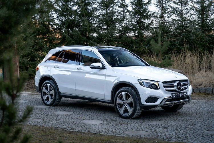 Mercedes GLC 300 4MATIC 2.0 245 KM zdjęcie 17