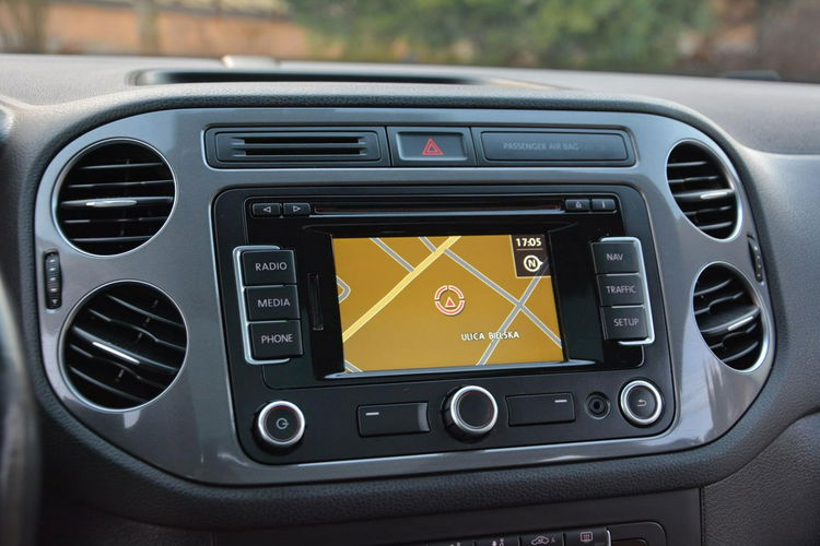 Volkswagen Tiguan Lift 4-Motion bi-xenon Ledy Panorama Navi DSG 2xParktr. ASO VW zdjęcie 25