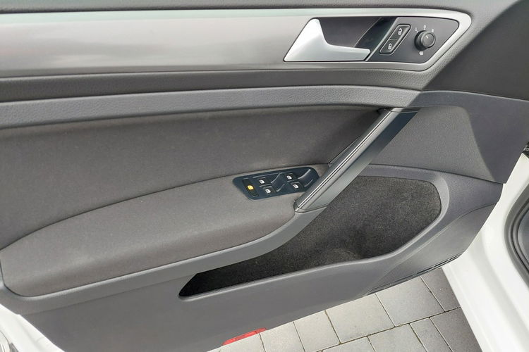 Volkswagen Golf Polski salon.1.2 BMT zdjęcie 9