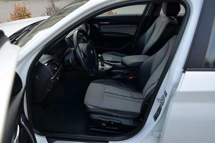 125 Biała Perła Urban Bi-Xenon Ledy Skóry el. fotele Parktronic ASO BMW zdjęcie 21