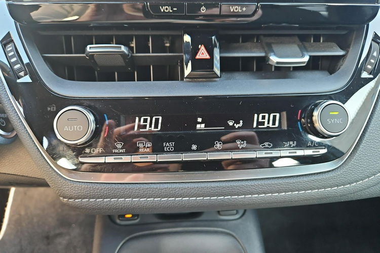 Toyota Corolla 1.8 Hybrid 140KM COMFORT TECH, salon Polska, gwarancja, FV23% zdjęcie 18