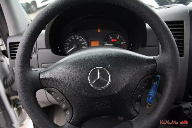 Mercedes Sprinter zdjęcie 24