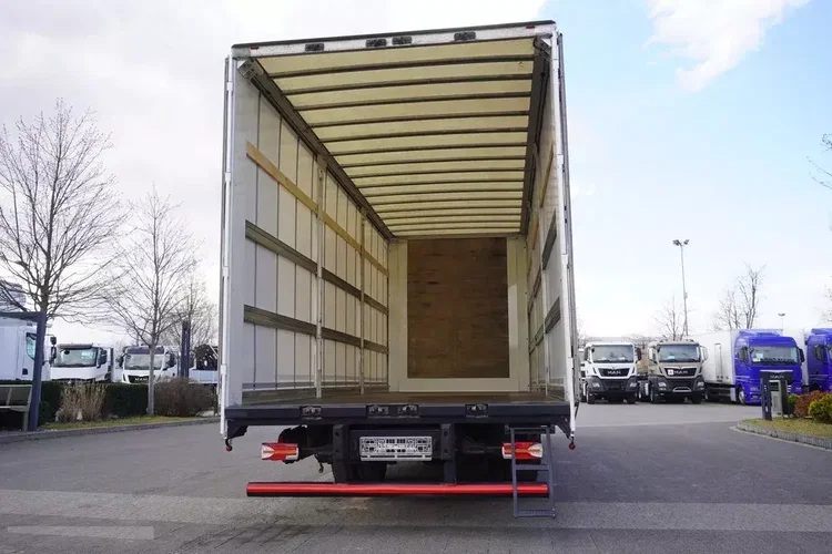 MAN TGL 12.190 / Firanka 19 EPAL / 190 tys. km zdjęcie 11