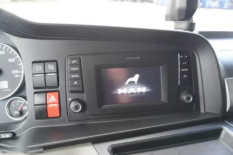 MAN TGL 12.190 / Firanka 19 EPAL / 190 tys. km zdjęcie 25