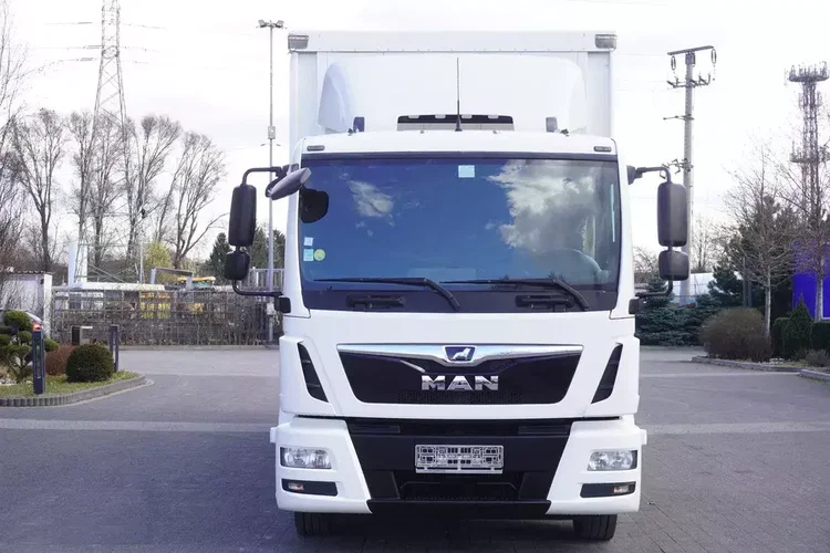 MAN TGL 12.190 / Firanka 19 EPAL / 190 tys. km zdjęcie 8