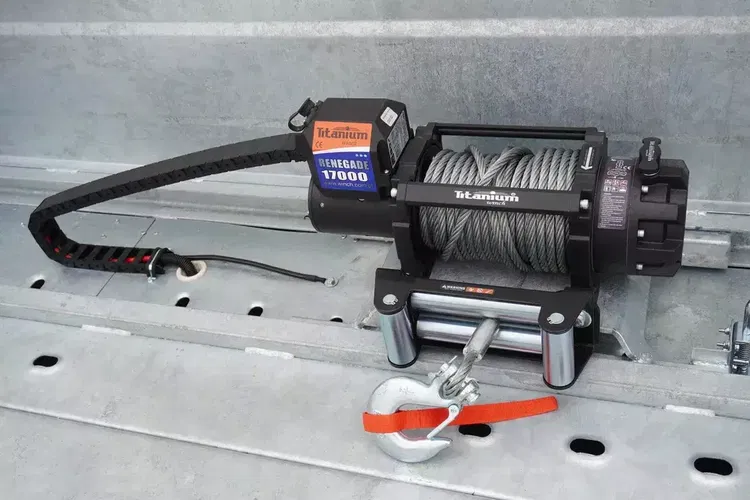 Mercedes Atego 818 / E6 / NOWA LAWETA Ocynkowana zdjęcie 19