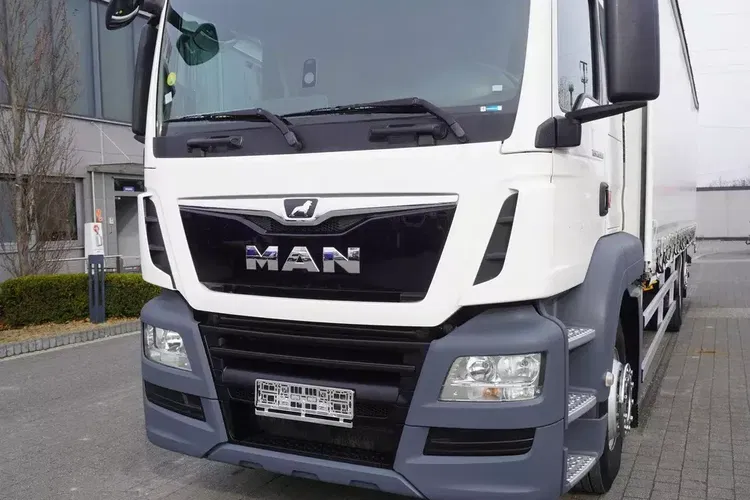 MAN TGS 26.500 / 62 tys. km / Firanka 22 EPAL / 3. oś skrętna zdjęcie 10