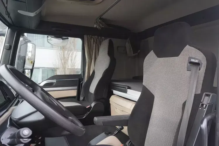 MAN TGS 26.500 / 62 tys. km / Firanka 22 EPAL / 3. oś skrętna zdjęcie 21