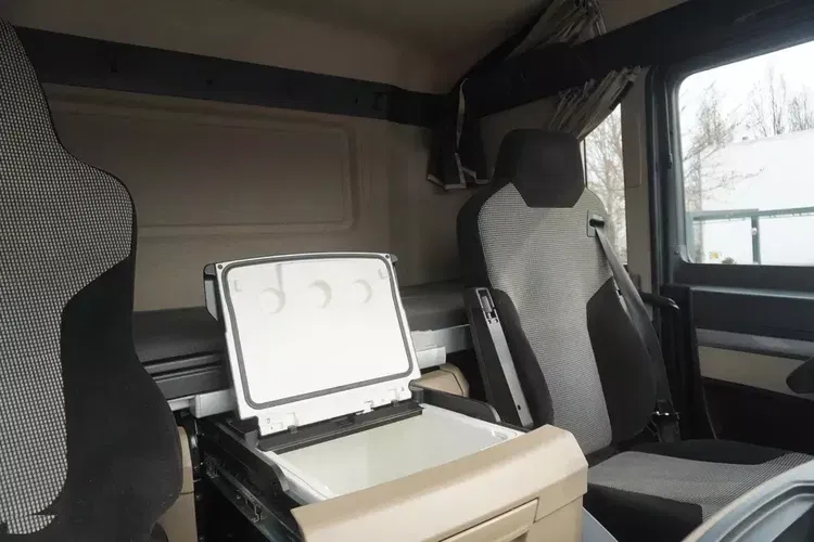 MAN TGS 26.500 / 62 tys. km / Firanka 22 EPAL / 3. oś skrętna zdjęcie 25
