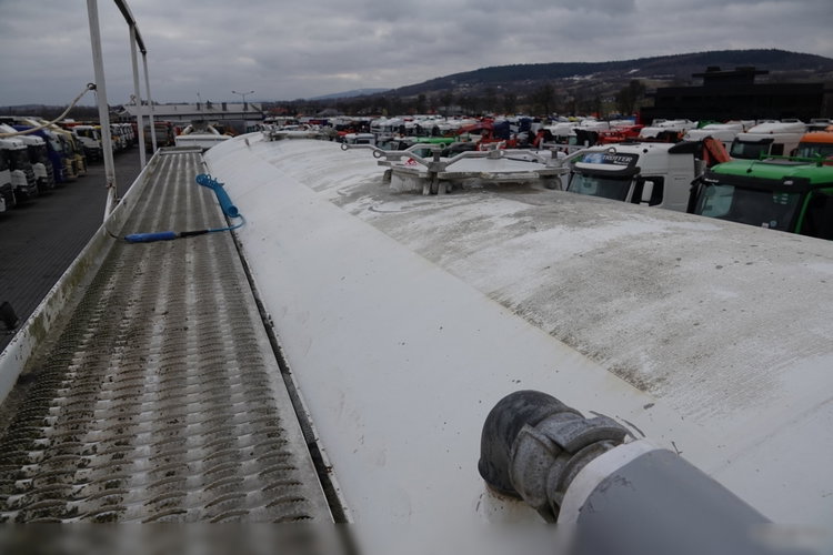 Feldbinder / CEMENTONACZEPA / 2 KOMORY / 37 000 L / SILOS / DO MATERIAŁÓW SYPKICH / OŚ PODNOSZONA / SAF / ALUFELGI zdjęcie 16