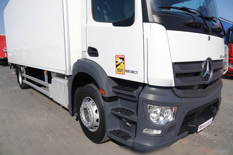 Mercedes ACTROS 1830 / 4X2 / CHŁODNIA 7.75 M / THERMO KING T-1200R / WINDA DHOLLANDIA zdjęcie 9