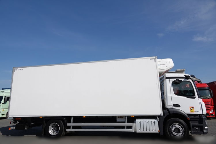 Mercedes ACTROS 1830 / 4X2 / CHŁODNIA 7.75 M / THERMO KING T-1200R / WINDA DHOLLANDIA zdjęcie 16