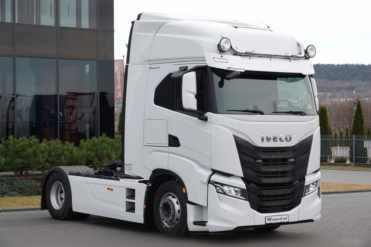 Iveco S-WAY / 510 / RETARDER / KLIMA POSTOJOWA / PO KONTRAKCIE SERWISOWYM zdjęcie 2