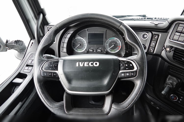 Iveco S-WAY / 510 / RETARDER / KLIMA POSTOJOWA / PO KONTRAKCIE SERWISOWYM zdjęcie 29