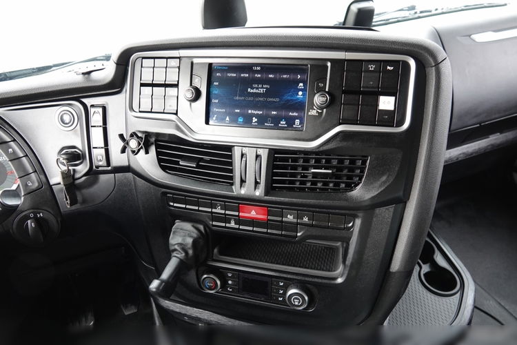 Iveco S-WAY / 510 / RETARDER / KLIMA POSTOJOWA / PO KONTRAKCIE SERWISOWYM zdjęcie 31