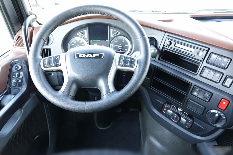 DAF XF 480 / RETARDER / KLIMA POSTOJOWA / HYDRAULIKA / PO KONTRAKCIE SERWISOWYM zdjęcie 28