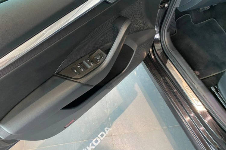 Octavia Skoda Octavia100% Bezwypadek+Oryginalne KM//Dsg7/Non stop Serwis zdjęcie 19