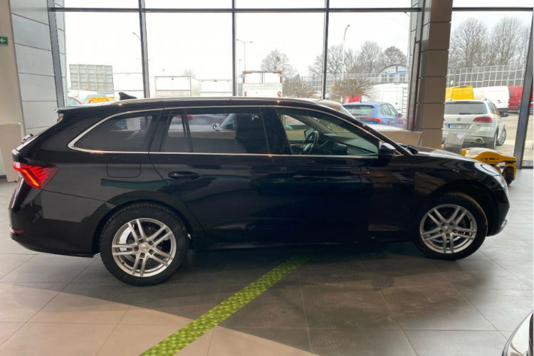 Octavia Skoda Octavia100% Bezwypadek+Oryginalne KM//Dsg7/Non stop Serwis zdjęcie 5