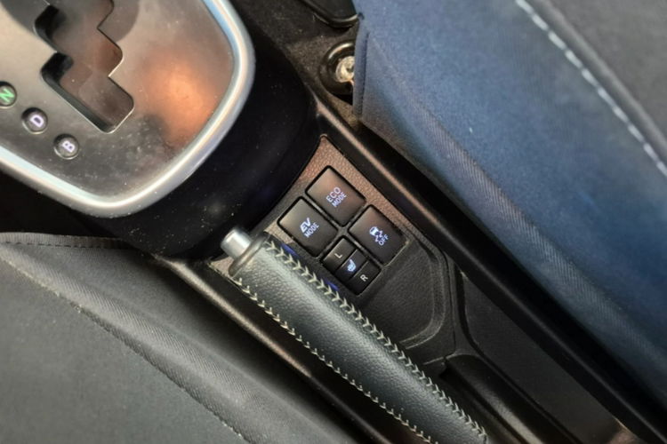 Yaris Toyota Yaris Najtańsze w PL MODEL21 do wyboru aż 3, 100%Bezwypadek zdjęcie 17