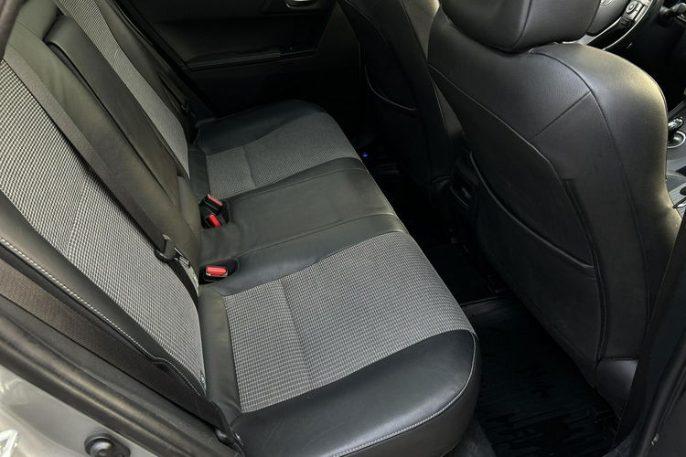 Toyota Auris 1.8 HSD 136KM PRESTIGE skyview, salon Polska zdjęcie 13