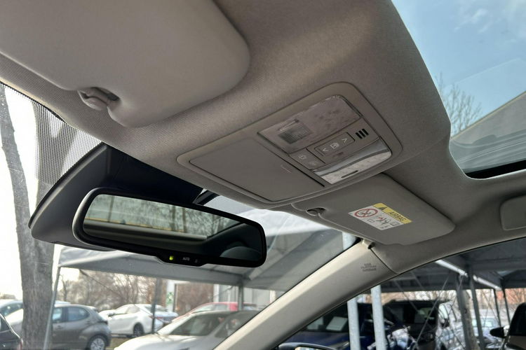 Toyota Auris 1.8 HSD 136KM PRESTIGE skyview, salon Polska zdjęcie 32