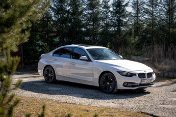 BMW 330 F30 2.0 / 252 KM / RWD / 2017