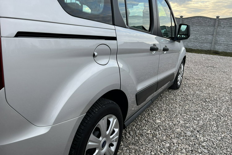 Ford Transit Connect zdjęcie 9