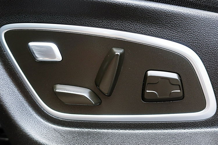 Renault Espace InitialeParis 7osób MATRIX EL.Dach GWAR. 1wł Kraj Bezwyp 4CONTROL F23% 4x2 zdjęcie 22