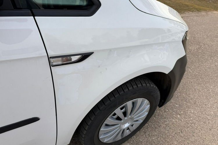 Volkswagen Caddy MAXI 1.4 T z Nową instalacją gazową Euro 6 Zarejestrowany w PL zdjęcie 18