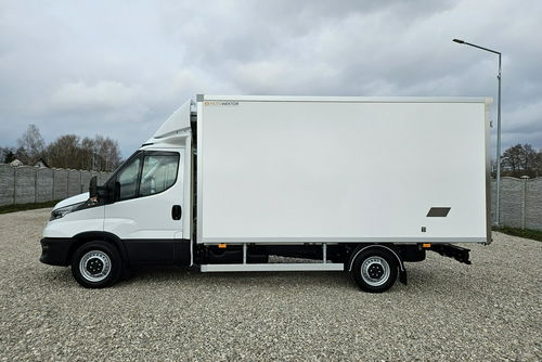 Mercedes Sprinter /Iveco Daily 3.0/160KM Chłodnia -29/+29 C 8-palet Drukarka Temperatury