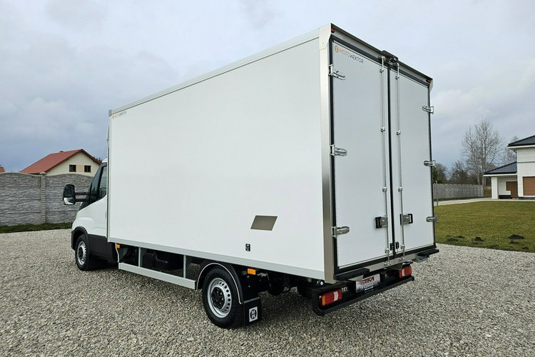 Renault Master /Iveco Daily 3.0/160KM Chłodnia -29/+29 C 8-palet DrukarkaTemperatury zdjęcie 4