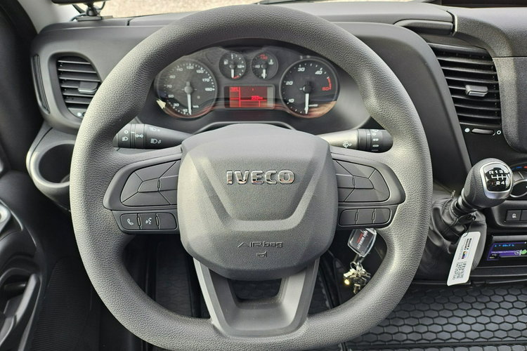 Volkswagen Crafter /Iveco Daily 3.0/160KM Chłodnia -29/+29 C 8-palet DrukarkaTemperatury zdjęcie 11