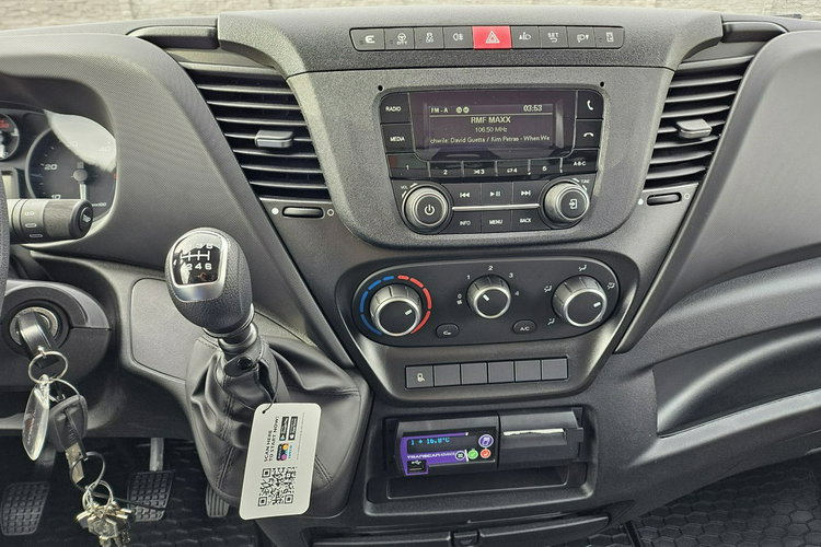 Volkswagen Crafter /Iveco Daily 3.0/160KM Chłodnia -29/+29 C 8-palet DrukarkaTemperatury zdjęcie 12