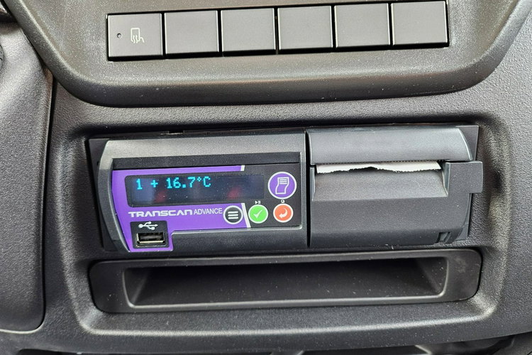 Volkswagen Crafter /Iveco Daily 3.0/160KM Chłodnia -29/+29 C 8-palet DrukarkaTemperatury zdjęcie 13
