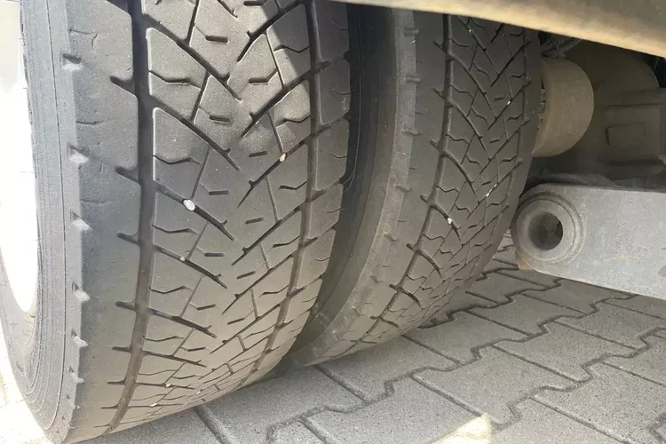 Mercedes ATEGO 1218 zdjęcie 12