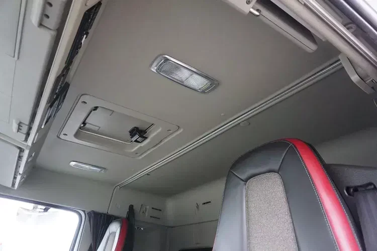 Volvo FM / 410 / E 6 / CHŁODNIA + WINDA / 21 PALET / DOPPEL STOCK / MULTI TEMPERATTURA zdjęcie 17