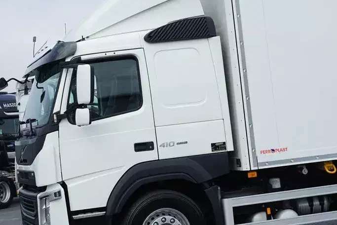 Volvo FM / 410 / E 6 / CHŁODNIA + WINDA / 21 PALET / DOPPEL STOCK / MULTI TEMPERATTURA zdjęcie 24