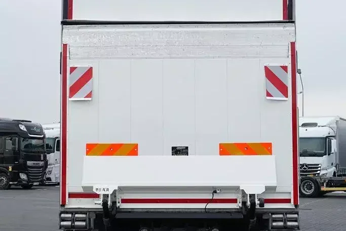 Volvo FM / 410 / E 6 / CHŁODNIA + WINDA / 21 PALET / DOPPEL STOCK / MULTI TEMPERATTURA zdjęcie 36