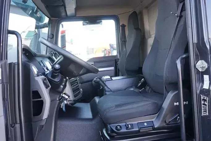 MAN TGL / 12.250 / ACC / E 6 / KONTENER + WINDA / 17 PALET zdjęcie 7