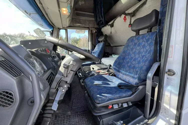 Iveco EUROCARGO 120EL21 Laweta Platforma + HDS HMF 860 Pomoc Drogowa zdjęcie 19