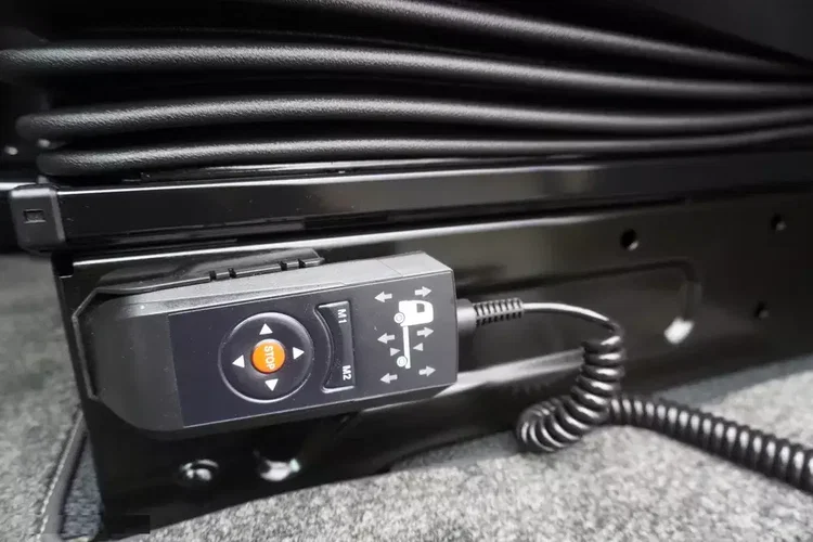 Mercedes Actros 2753 / NOWA chłodnia Lamberet / kabina Gigaspace Salonka / 530 KM zdjęcie 18