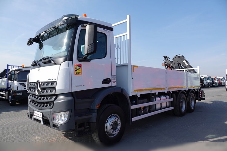 Mercedes AROCS 2643 / 6x4 / SKRZYNIOWY- 6.8 m / + HDS HIAB 144 wysów: 13 m / EURO 6 / STEROWANIE RADIOWE / ROTATOR zdjęcie 11