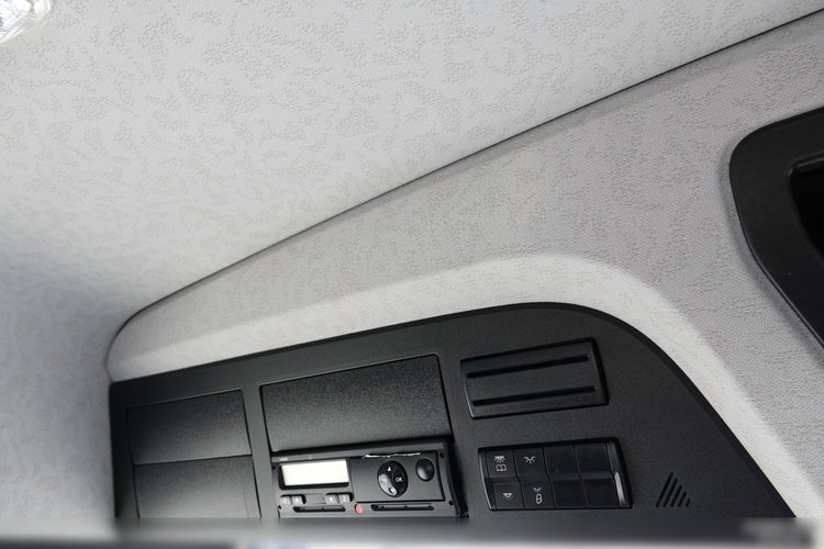 Mercedes AROCS 2643 / 6x4 / SKRZYNIOWY- 6.8 m / + HDS HIAB 144 wysów: 13 m / EURO 6 / STEROWANIE RADIOWE / ROTATOR zdjęcie 46